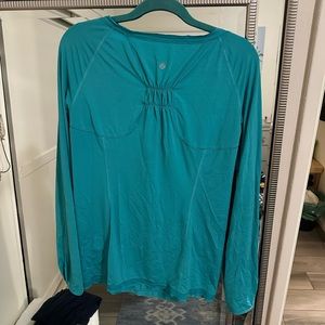 Lululemon workout top